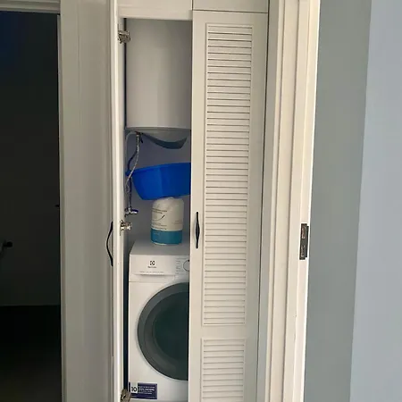 Kashmir Deluxe With Parking