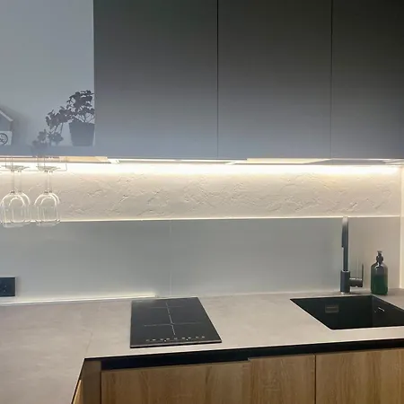 Kashmir Deluxe With Parking