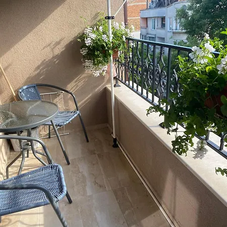 Kashmir Deluxe With Parking Apartment Burgas